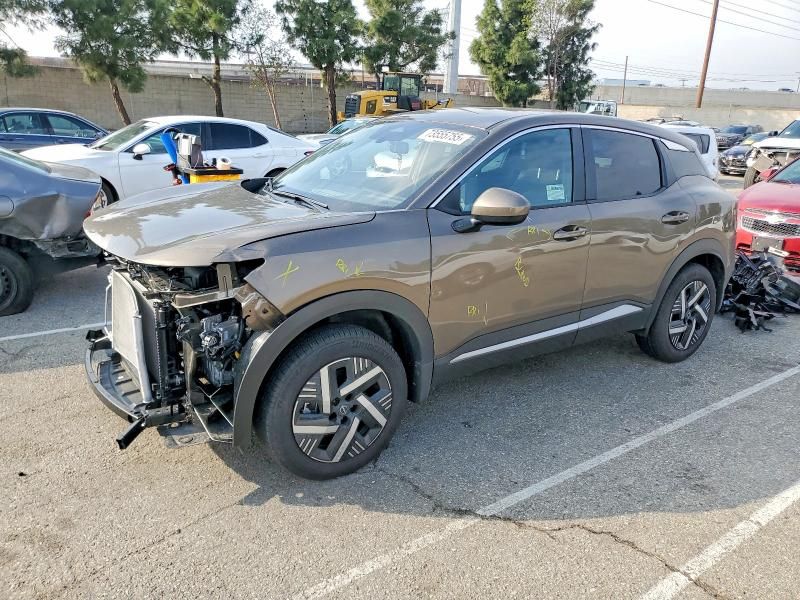 2025 Nissan Kicks sv