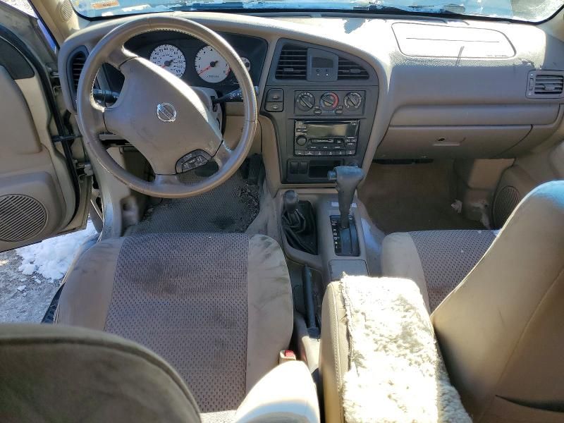 2002 Nissan Pathfinder se
