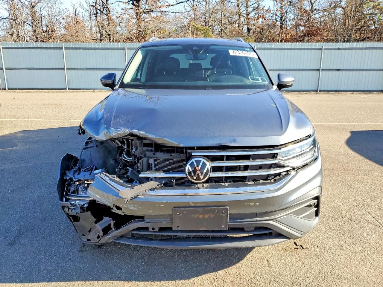 2022 Volkswagen Tiguan se