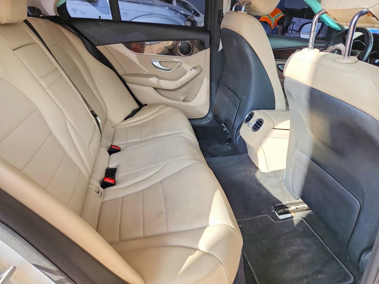 2015 Mercedes-Benz C300