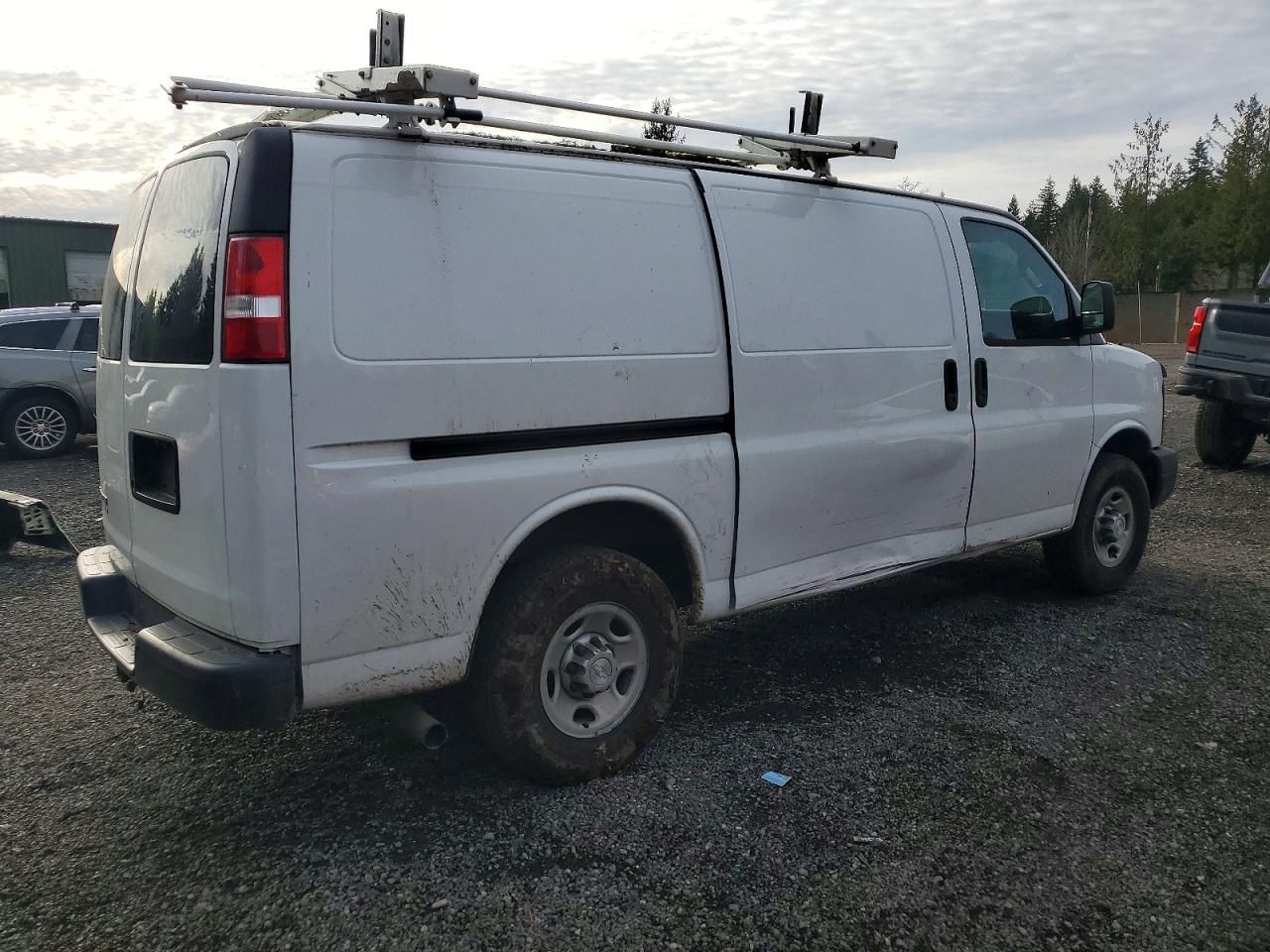 2016 Chevrolet Express G2500 Delivery Van