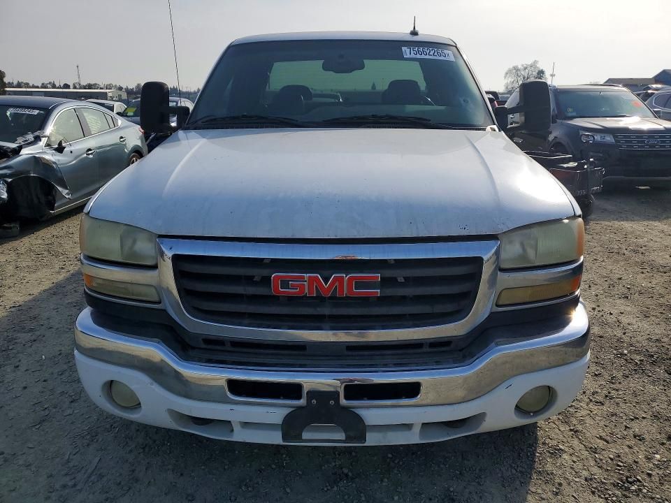2003 GMC Sierra K2500 Heavy Duty