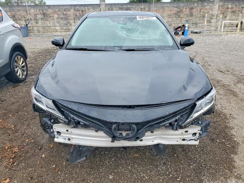 2024 Toyota Camry le