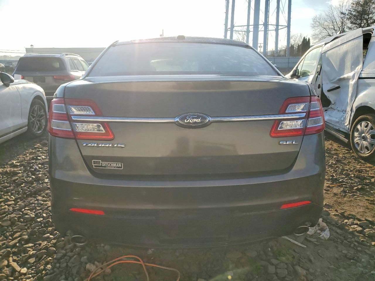 2018 Ford Taurus sel
