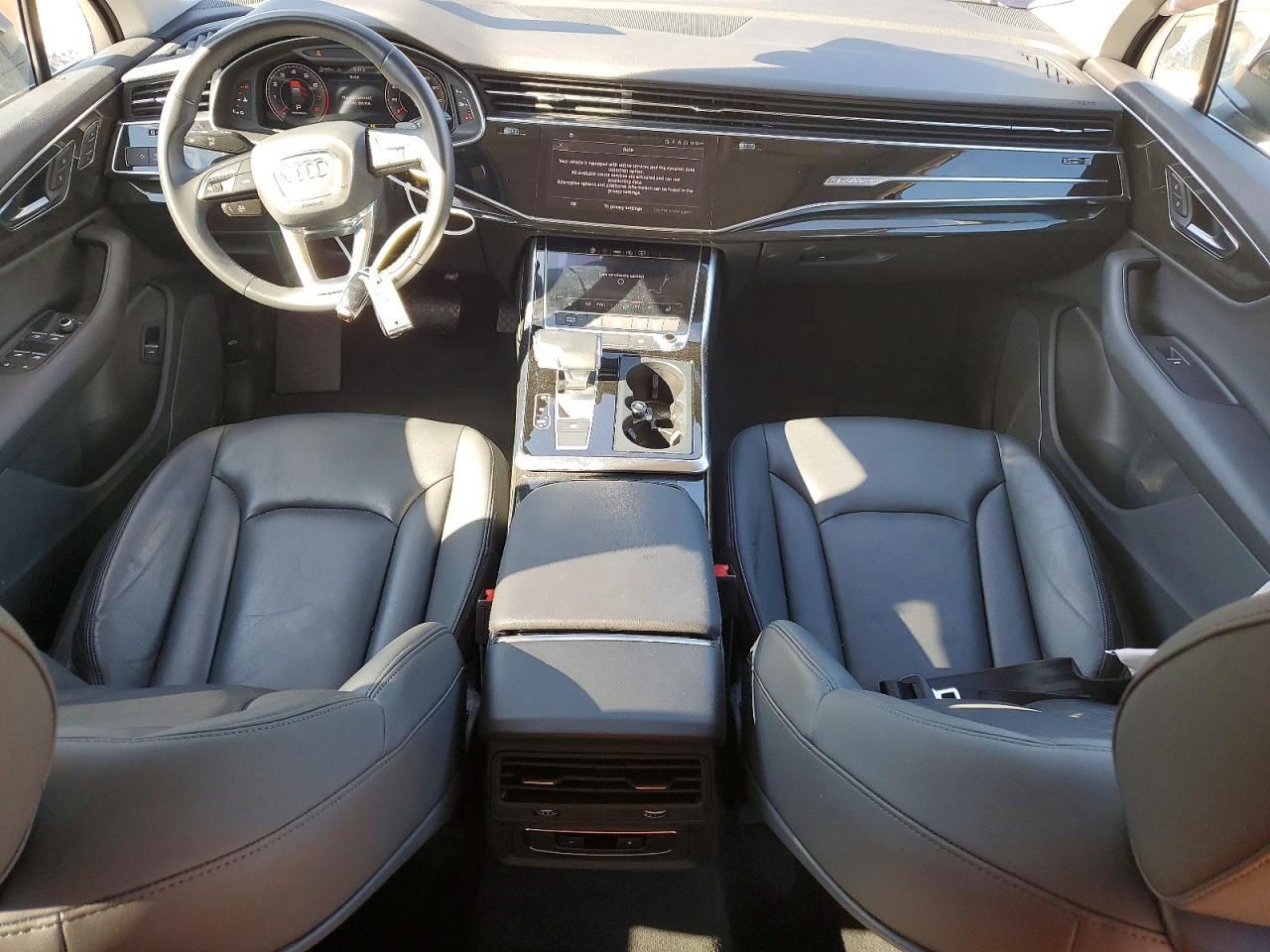 2022 Audi Q7 Premium