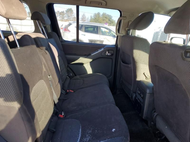 2011 Nissan Pathfinder s