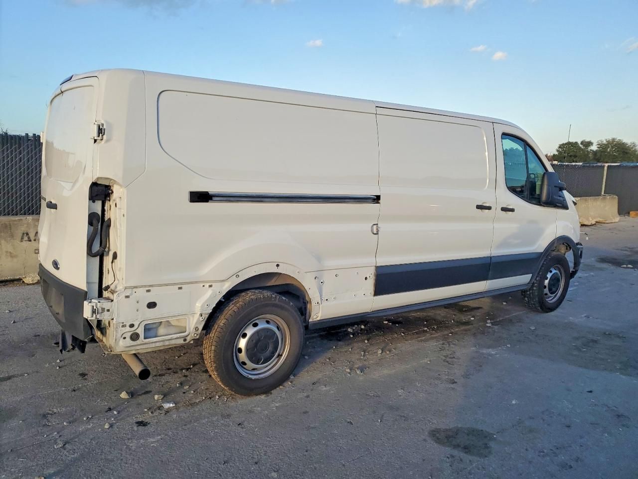 2023 Ford Transit T-250