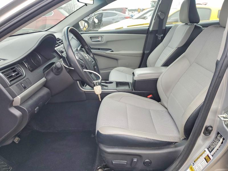 2016 Toyota Camry le