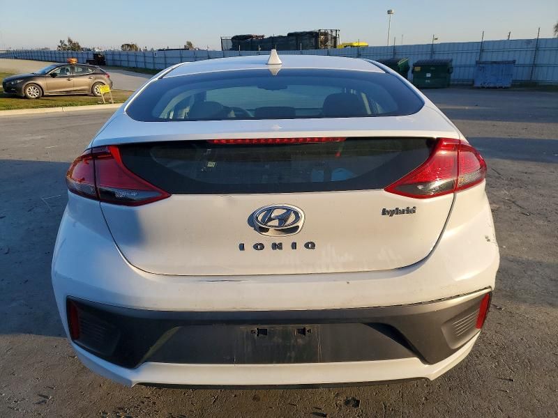 2022 Hyundai Ioniq se