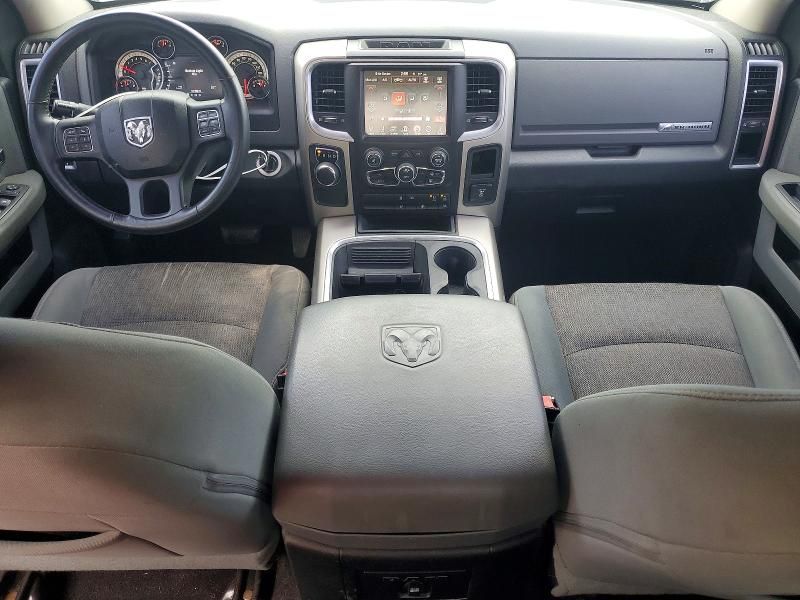 2016 Dodge Ram 1500 slt