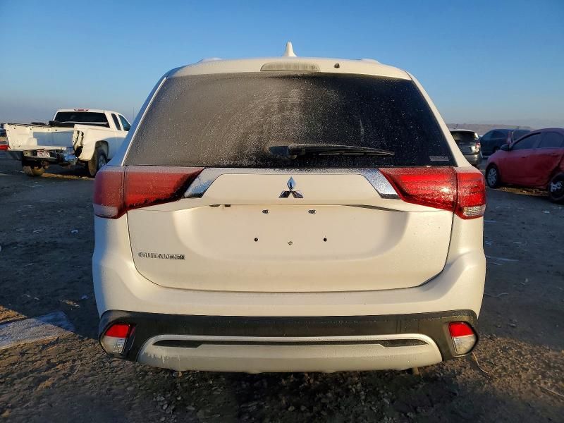 2020 Mitsubishi Outlander se