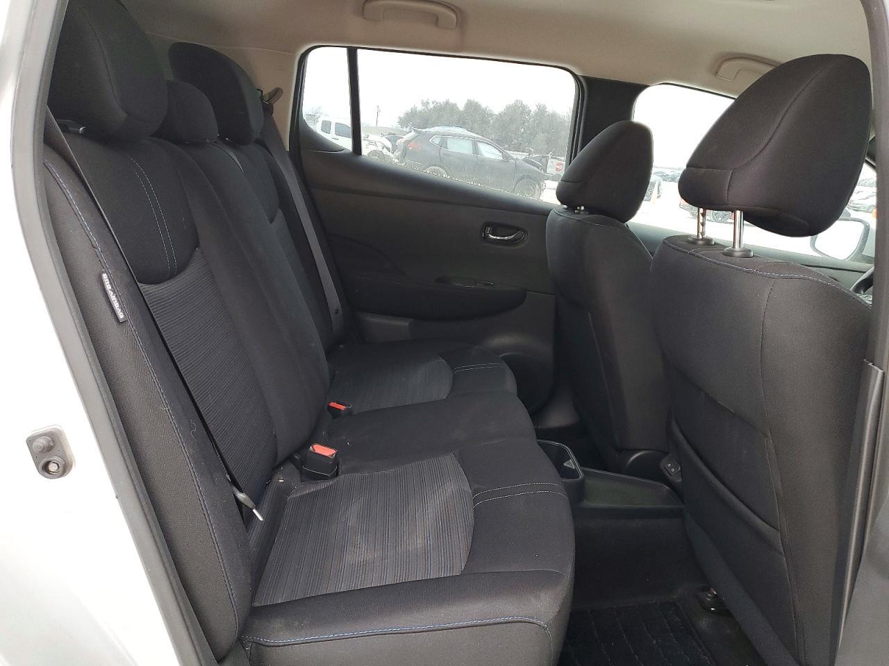 2022 Nissan Leaf s Plus