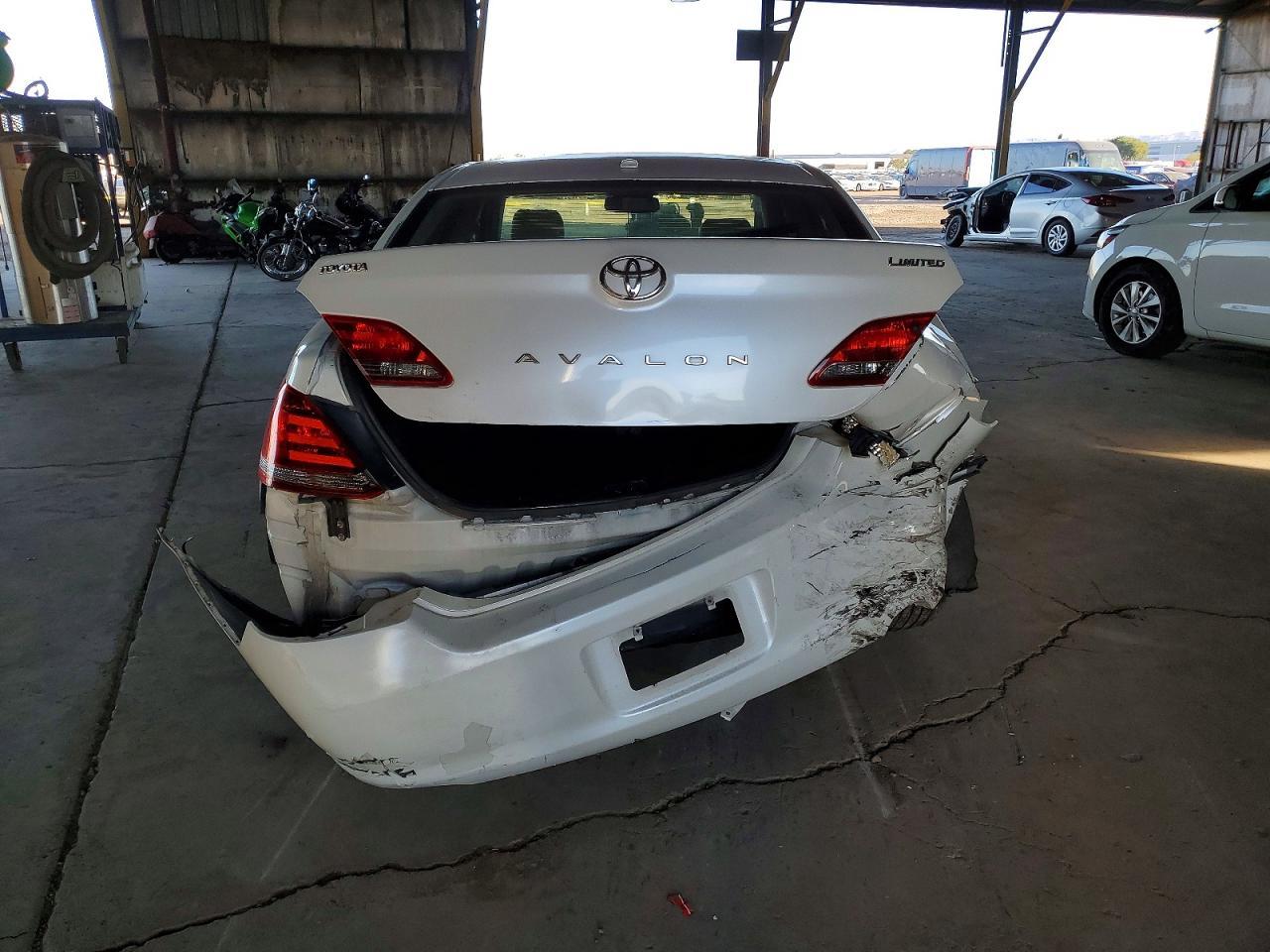 2009 Toyota Avalon xl