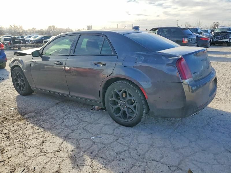 2020 Chrysler 300 Touring