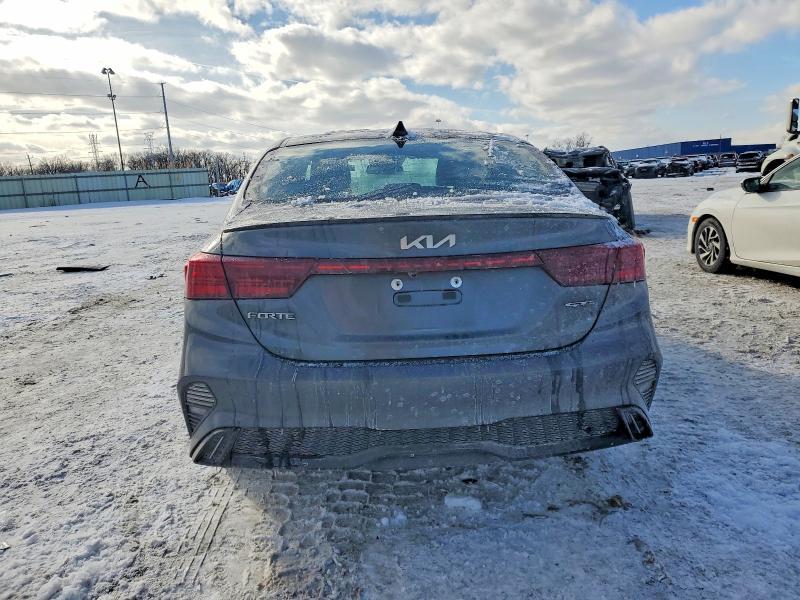 2023 KIA Forte gt Line