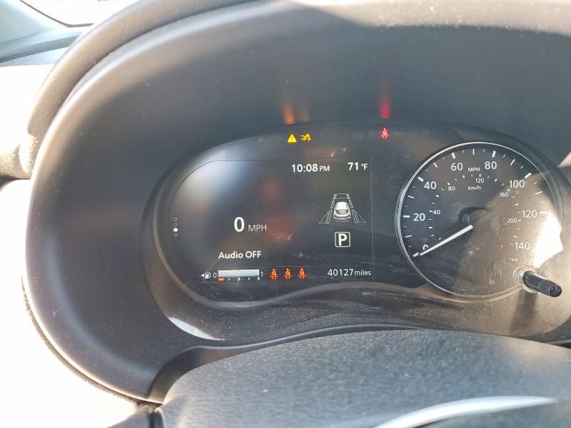 2024 Nissan Kicks sr