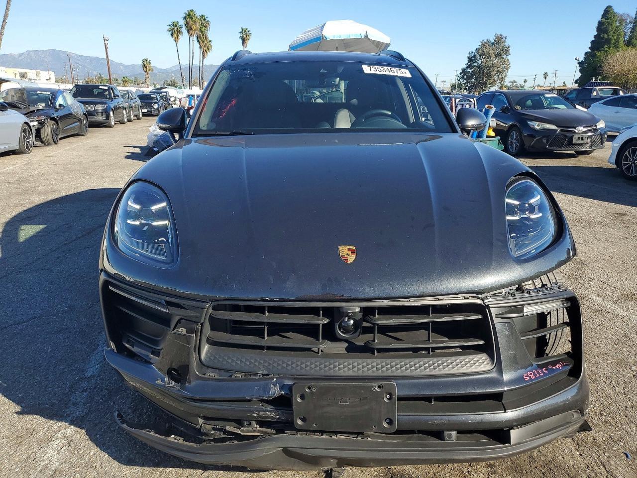 2024 Porsche Macan Base