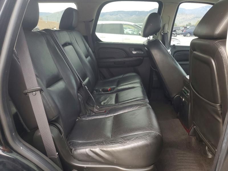 2011 Cadillac Escalade Premium