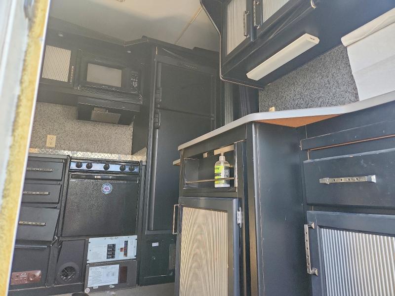 2005 Fleetwood Gear BOX Camper