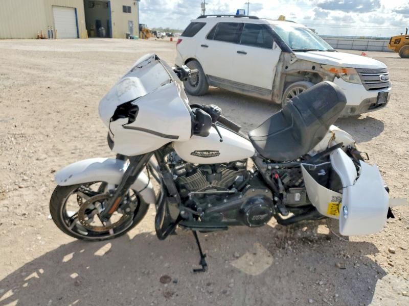 2025 Harley-Davidson Flhx