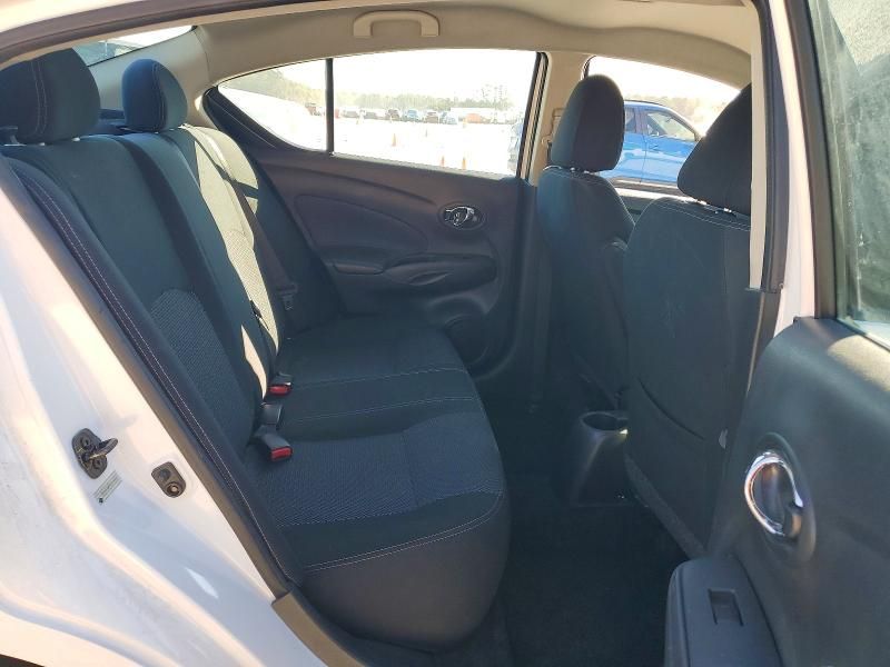 2019 Nissan Versa s