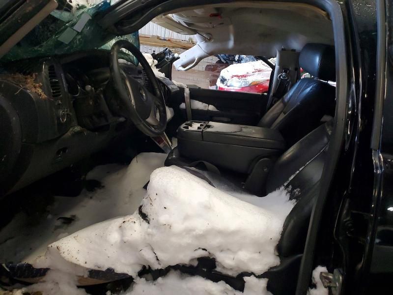 2014 Chevrolet Silverado K3500 lt