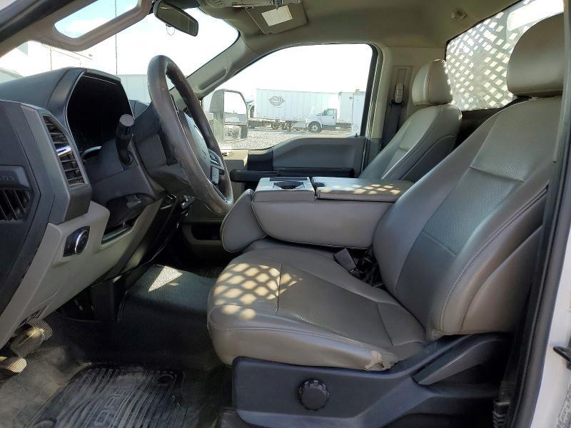 2020 Ford F350 Super Duty Flatbed Truck
