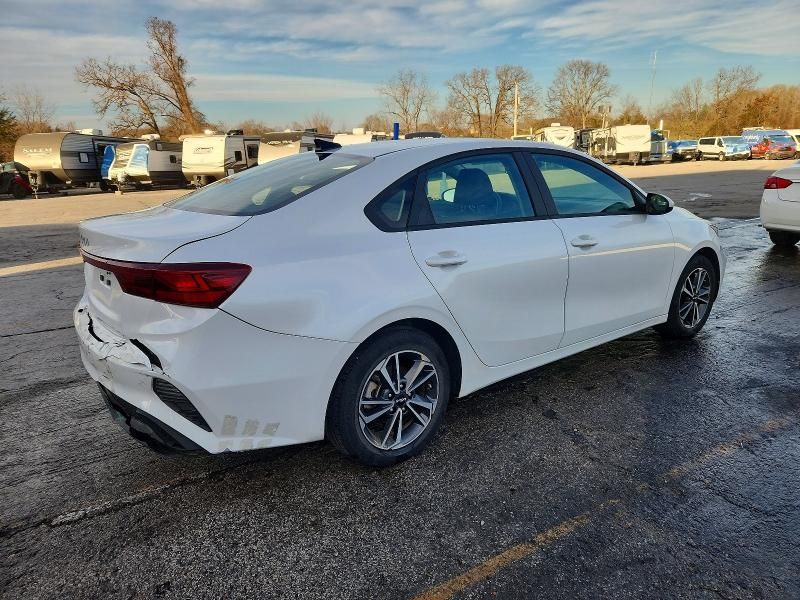 2023 KIA Forte lx