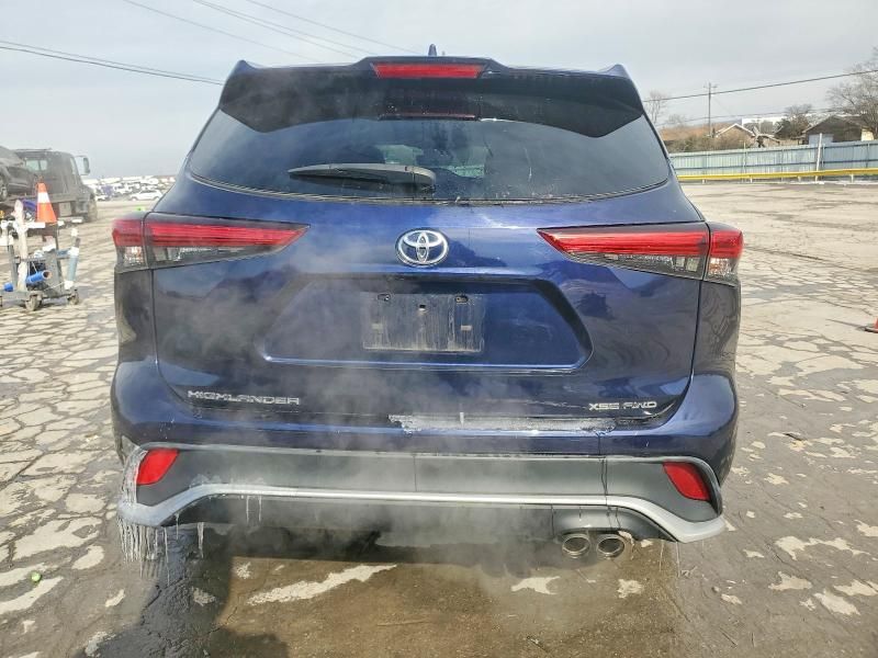 2021 Toyota Highlander xse