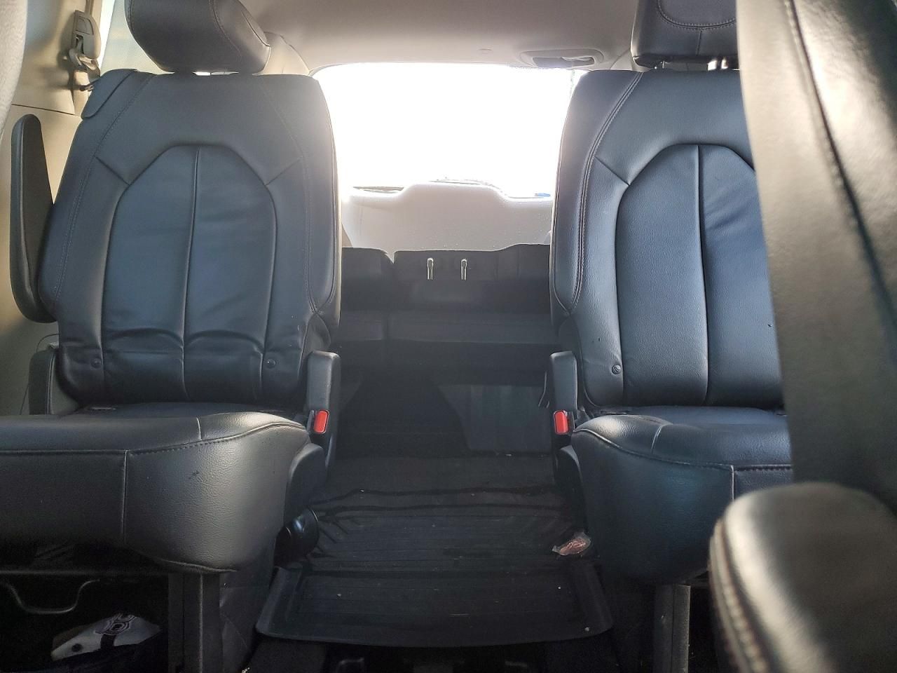 2017 Chrysler Pacifica Touring l