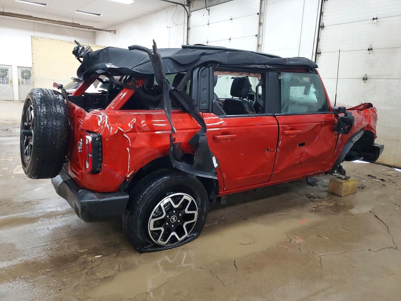 2023 Ford Bronco Base