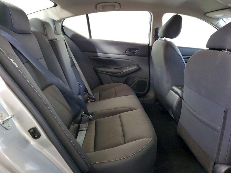 2024 Nissan Altima sv