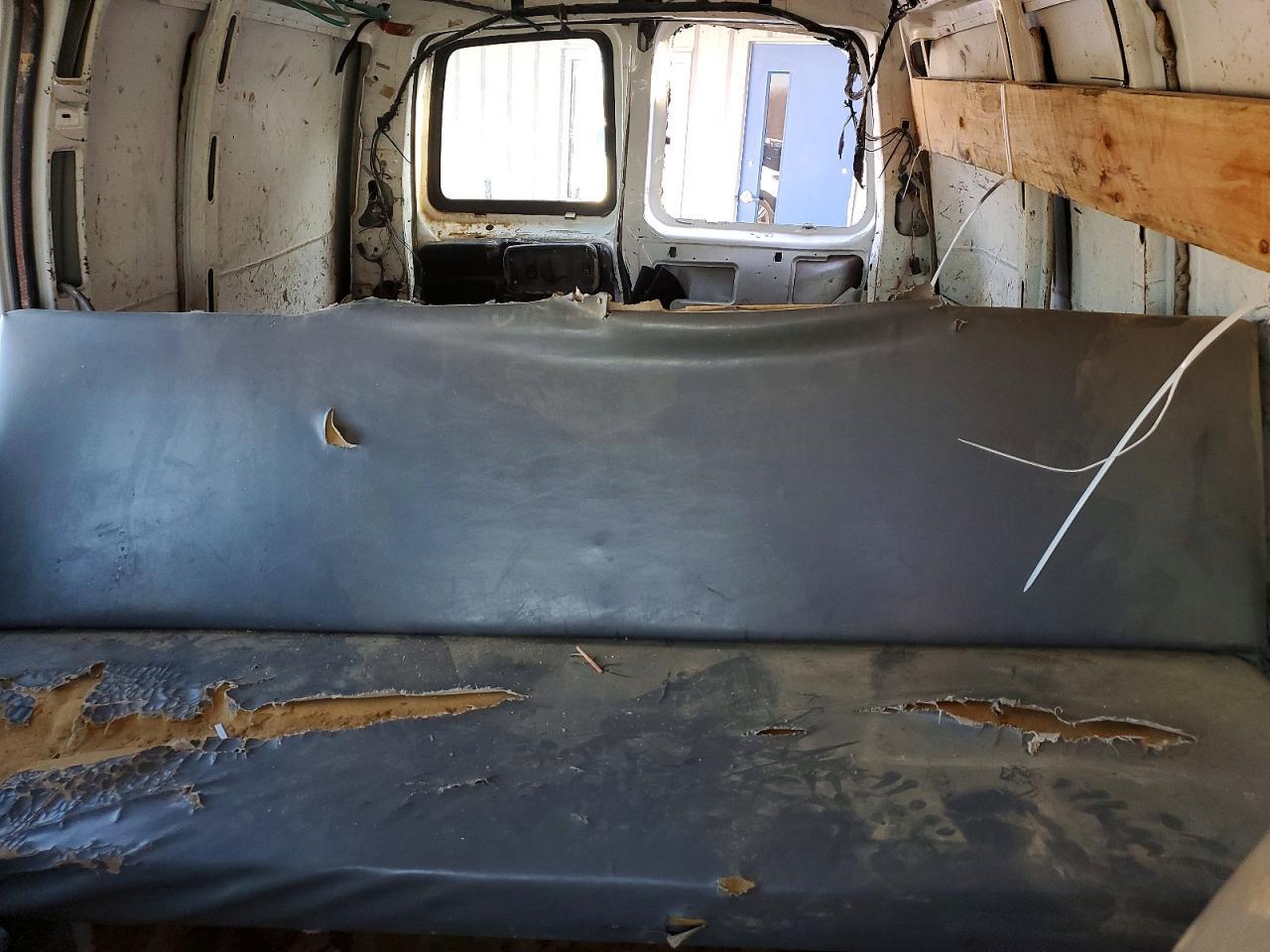 2016 Chevrolet Express G2500