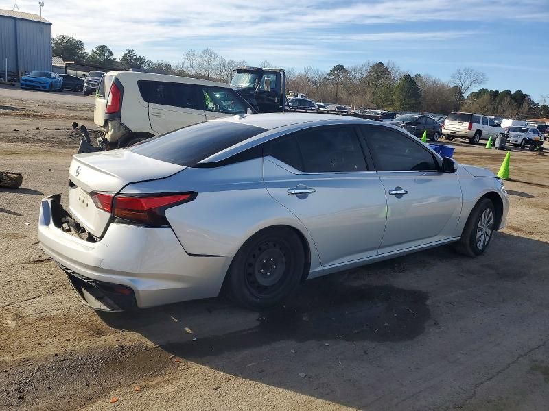 2020 Nissan Altima s