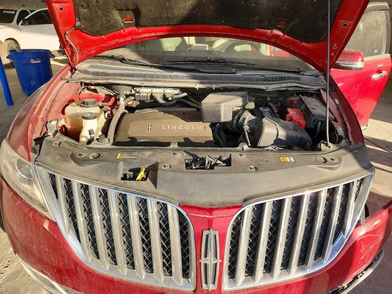 2013 Lincoln Townhouse MKX