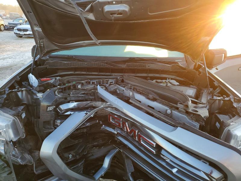 2021 GMC Sierra K1500 AT4