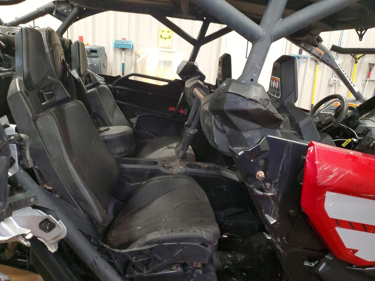 2024 Can-Am Maverick X-Utility Vehicle