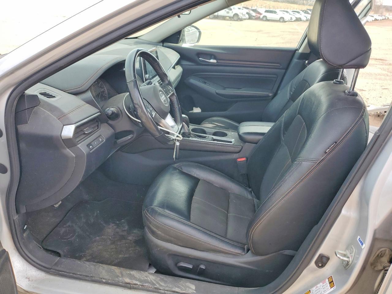 2022 Nissan Altima sr