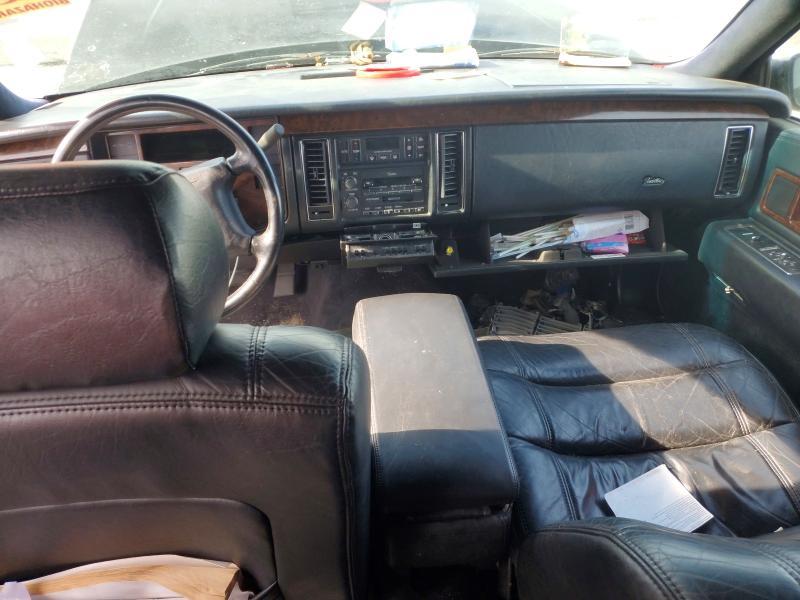 1995 Cadillac Fleetwood Base