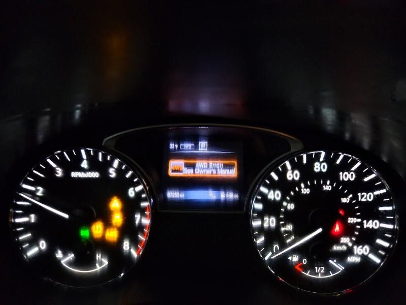 2017 Nissan Pathfinder sl