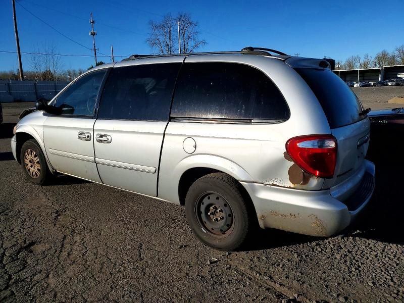 2006 Chrysler Town & Country lx