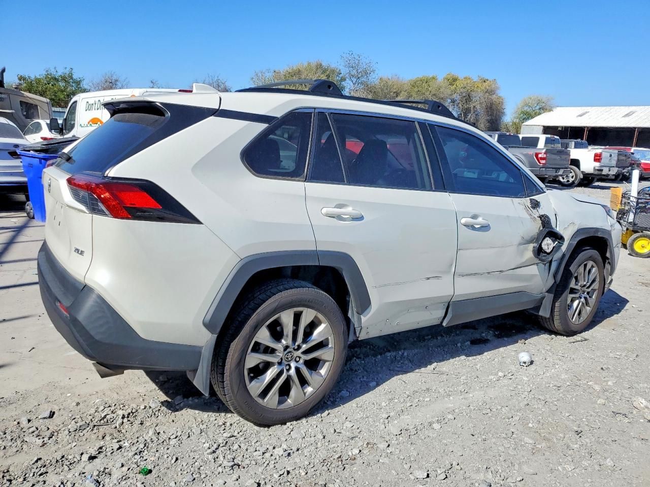 2021 Toyota Rav4 xle Premium