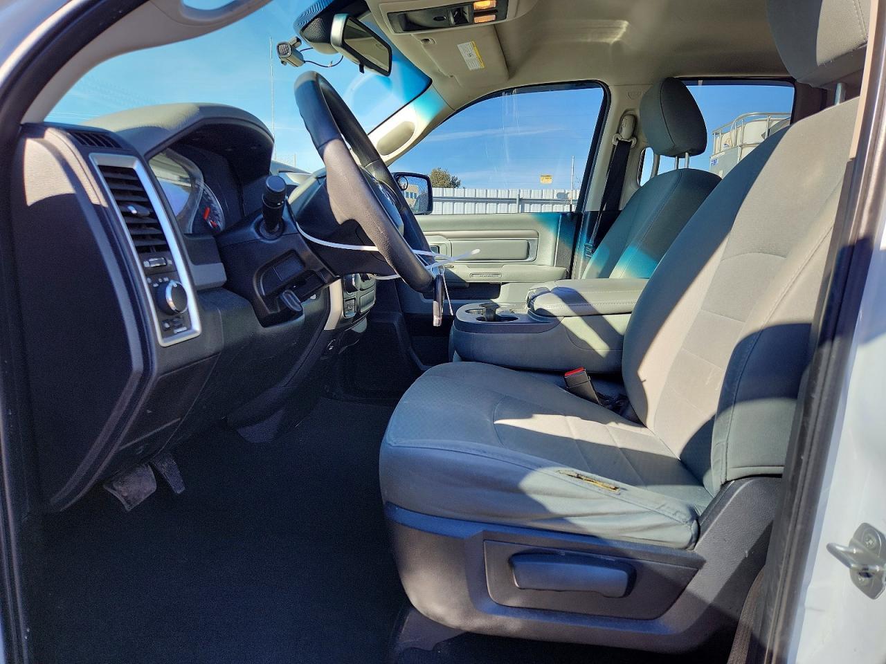 2016 Dodge Ram 1500 slt