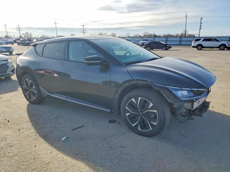 2022 KIA EV6 Light