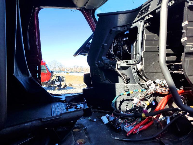 2023 Freightliner Cascadia 126 Truck Cab AND Chassis