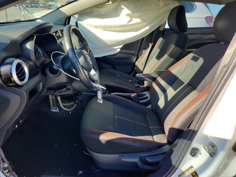 2020 Nissan Versa sr