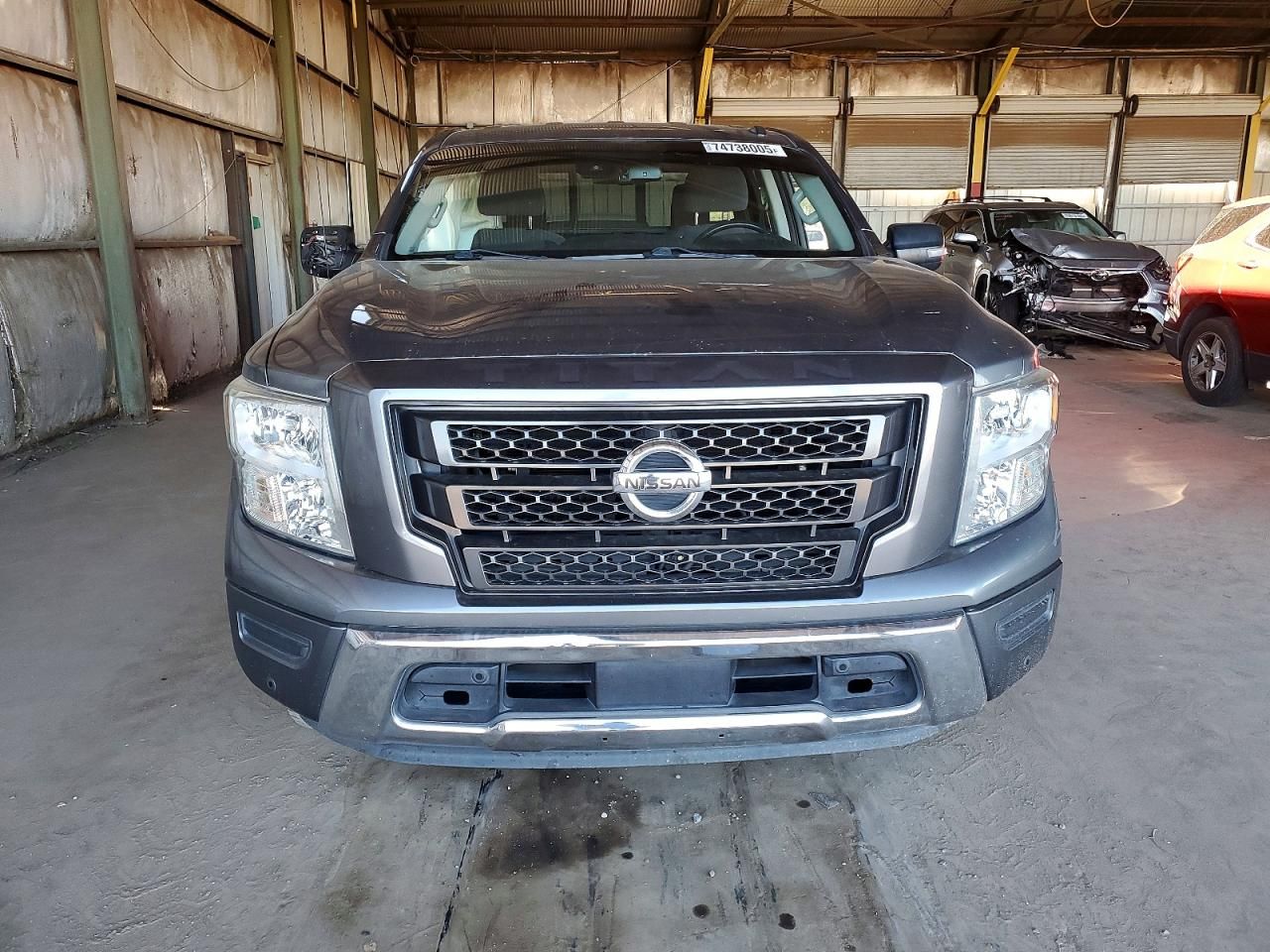 2020 Nissan Titan sv