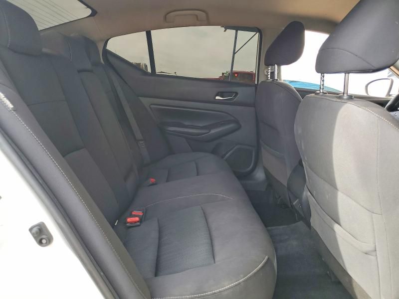 2019 Nissan Altima s