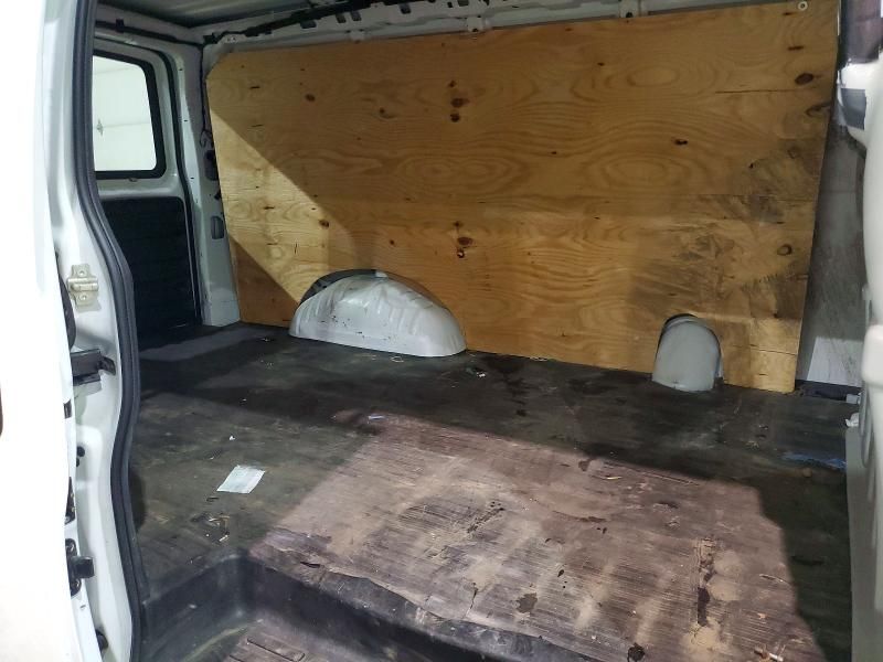 2023 GMC Savana G2500