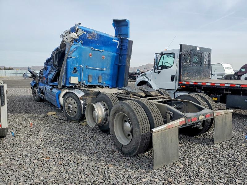 2016 Peterbilt 579 Semi Truck